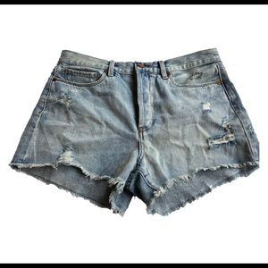 WOMENS LIGHTWASH JEAN SHORTS